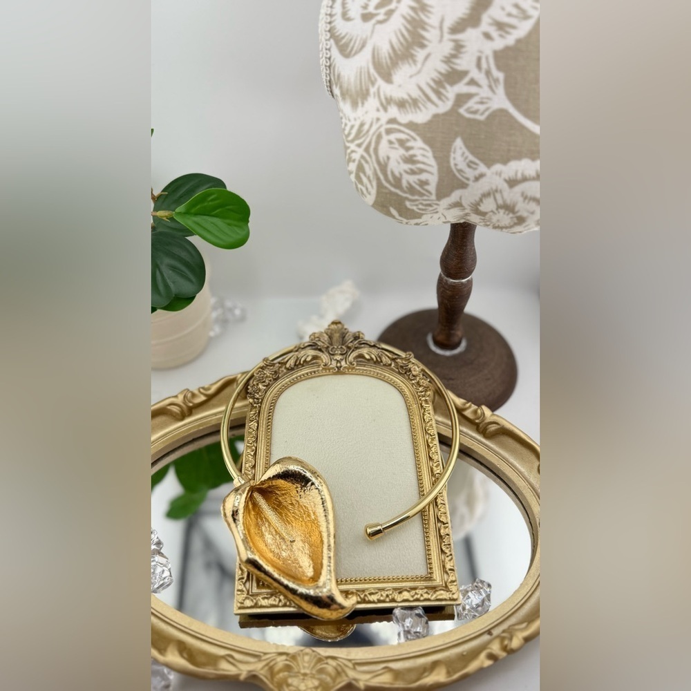 Zara Statement Gold Calla Lily Choker Necklace - Picture 6 of 12